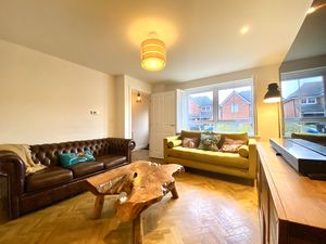 Lounge- click for photo gallery